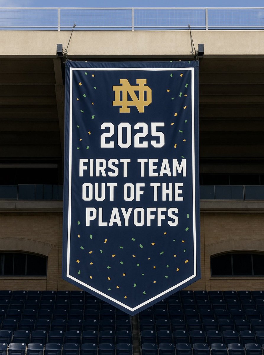 TMoney7488's tweet photo. @CFBPlayoff #CFBPlayoff ☘️ https://t.co/SzXhhtEcSn