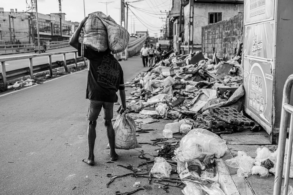 Meනகா tweet media