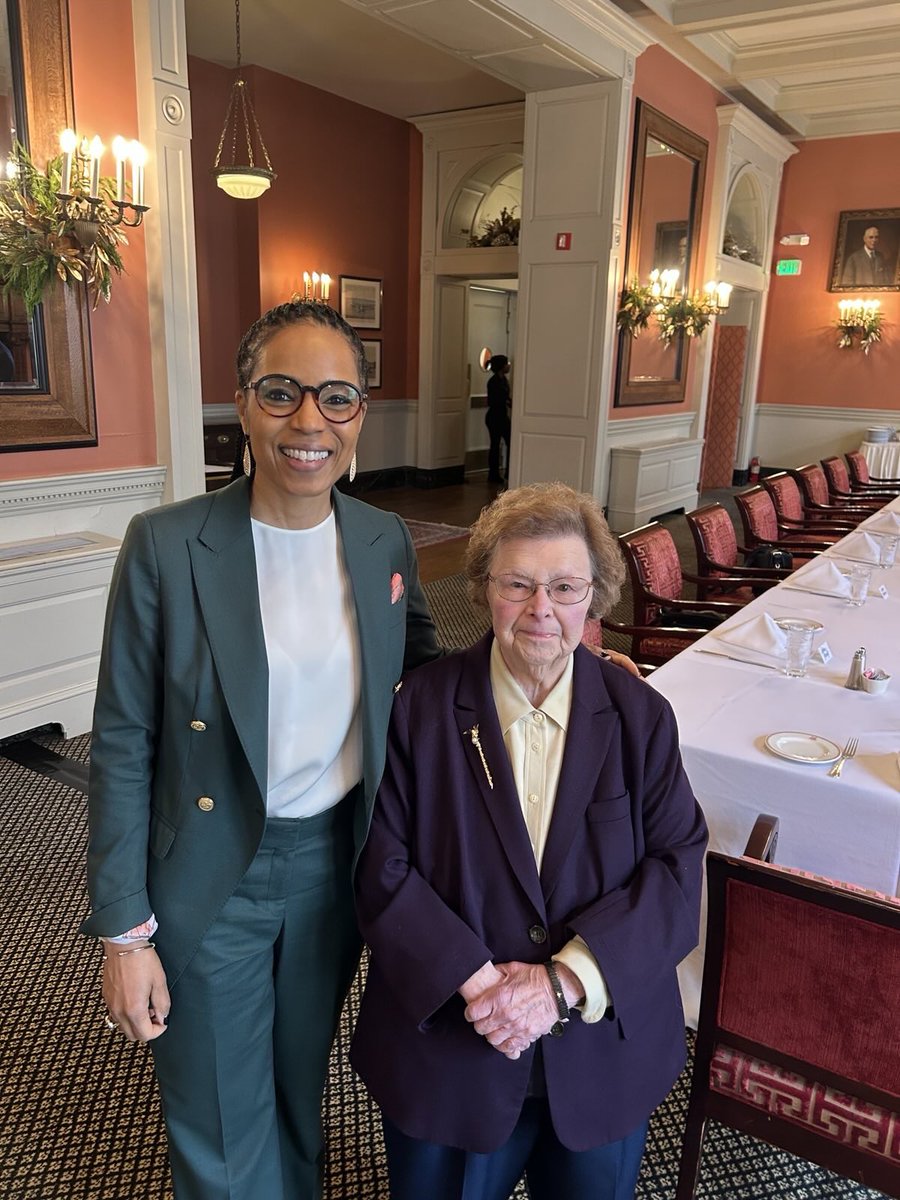 Angela Alsobrooks tweet media