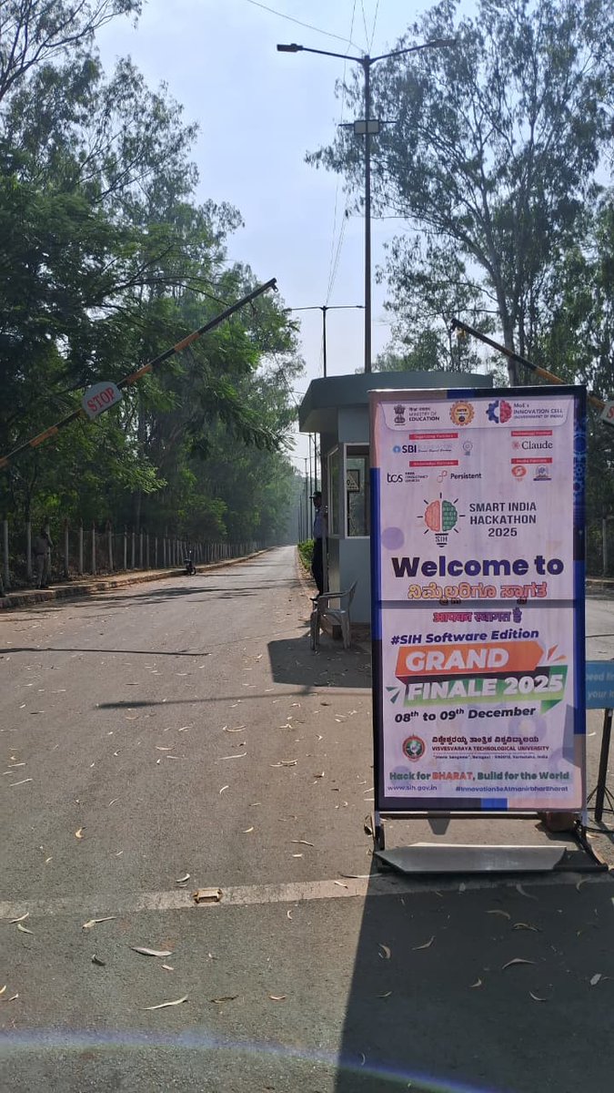 mhrd_innovation's tweet photo. Preparations begin at Visvesvaraya Technological University, Belagavi, Karnataka for #SIH2025!

Innovation excitement is spreading across the university community. https://t.co/WpiZpZyWxm