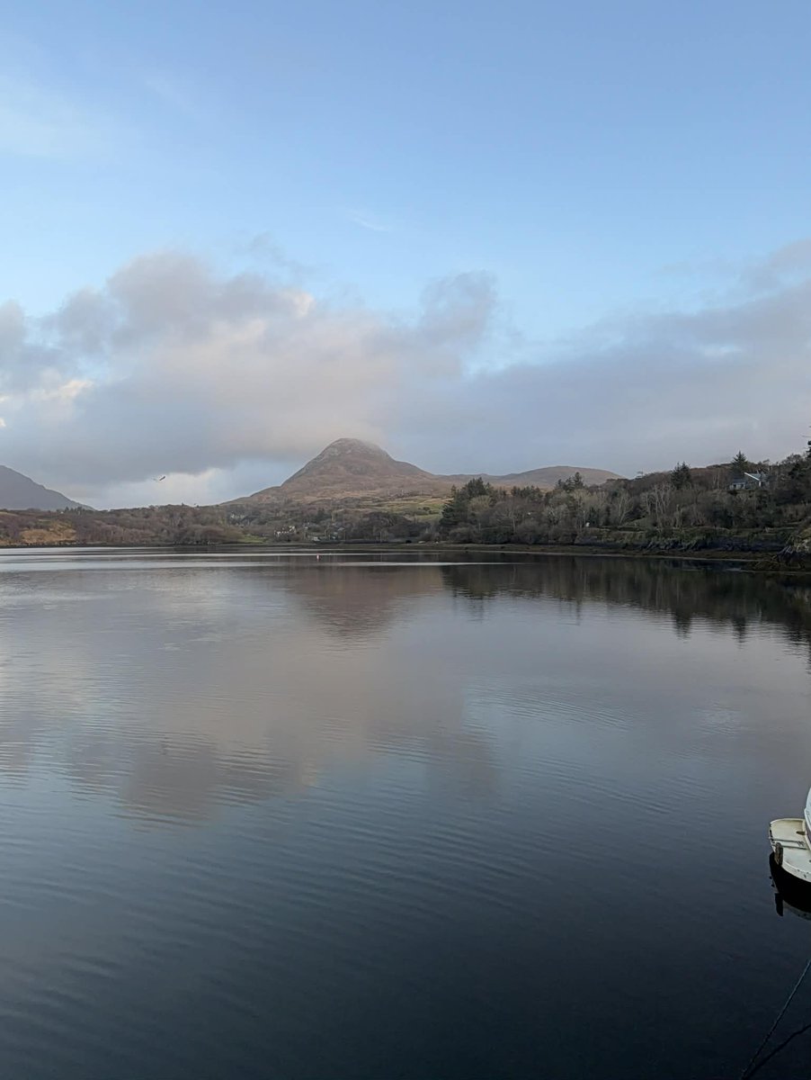 Kylemore Pass Hotel tweet media