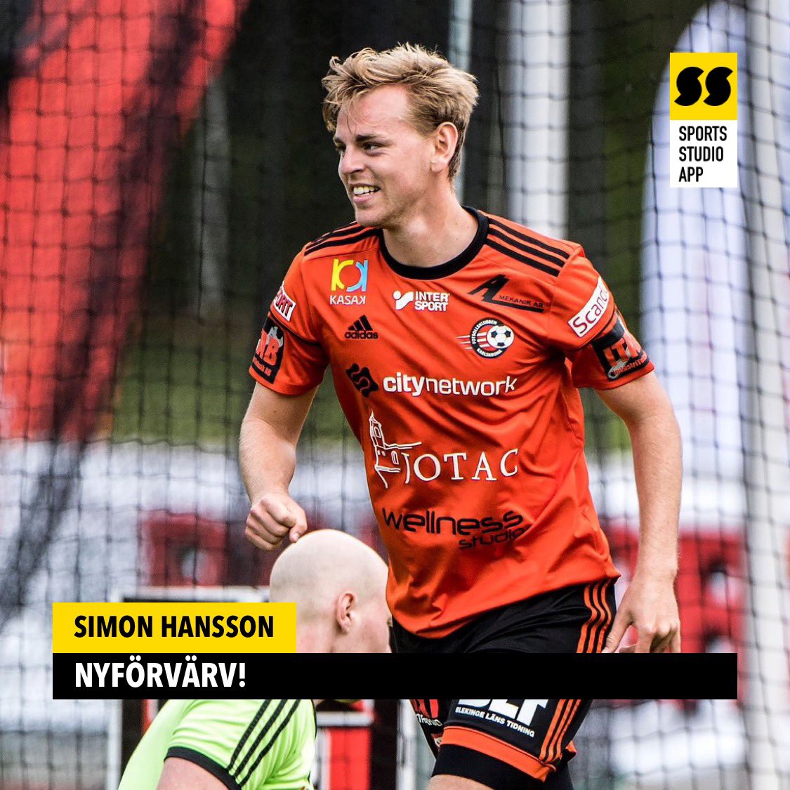 💣

30-årige Simon Hansson väljer att ansluta till gulsvart! Simon var förra året med och tog upp Kristianopels GoIF till Div 3. 

Mest känd är han dock för sin tid i FK Karlskrona - där det blev hela 14 (!) säsonger med Div 1 och 2-spel. 

Vi hälsar Simon varmt välkommen!