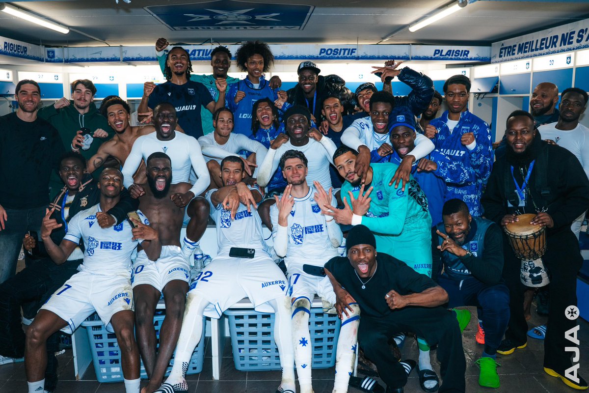 📸 𝑵𝒐𝒕𝒓𝒆 𝒆́𝒒𝒖𝒊𝒑𝒆 𝒄̧𝒂 ! 🤩

#TeamAJA #AJAFCM