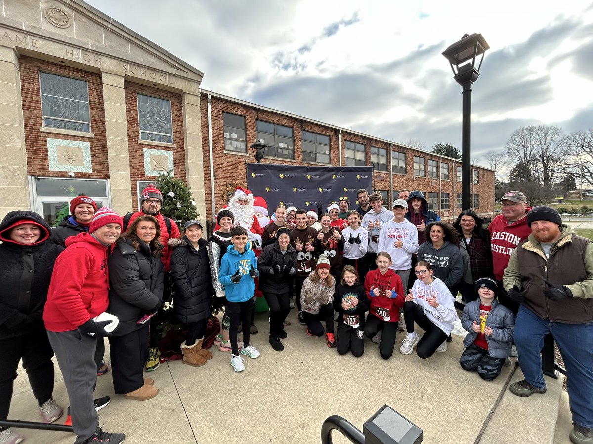 EAHS Cross Country tweet media