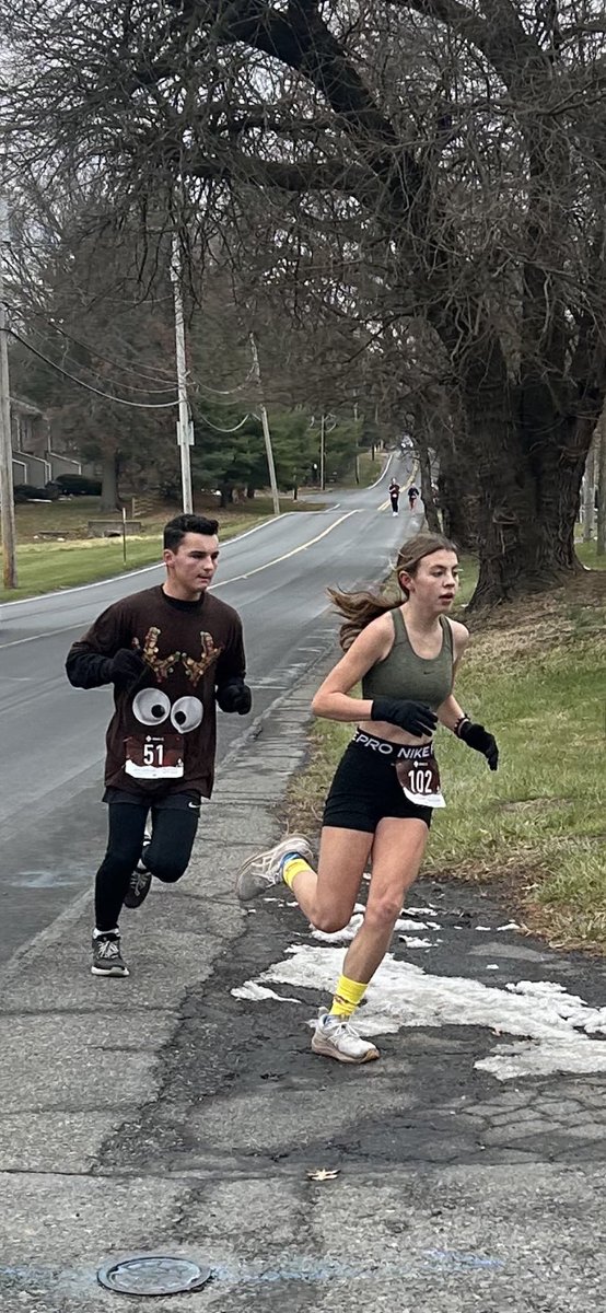 EAHS Cross Country tweet media