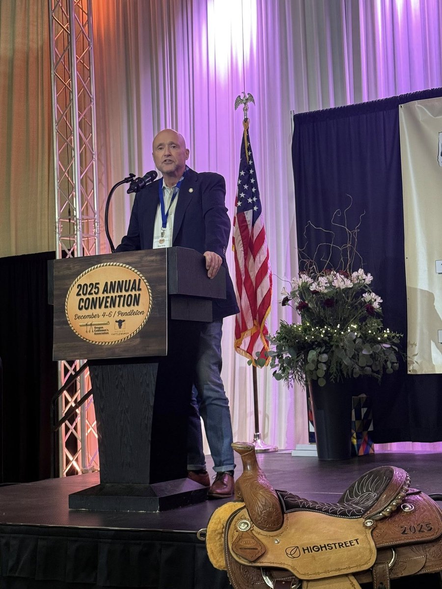 RepGregSmith's tweet image. An invitation to the Oregon Cattlemen’s Association Conference turned into a surprise….I am the recipient of their 2025 Wrangler Award.  President Matt McEligott presented the distinction, and I am beyond grateful.  This award took me back to when OCA President John Hayes…
