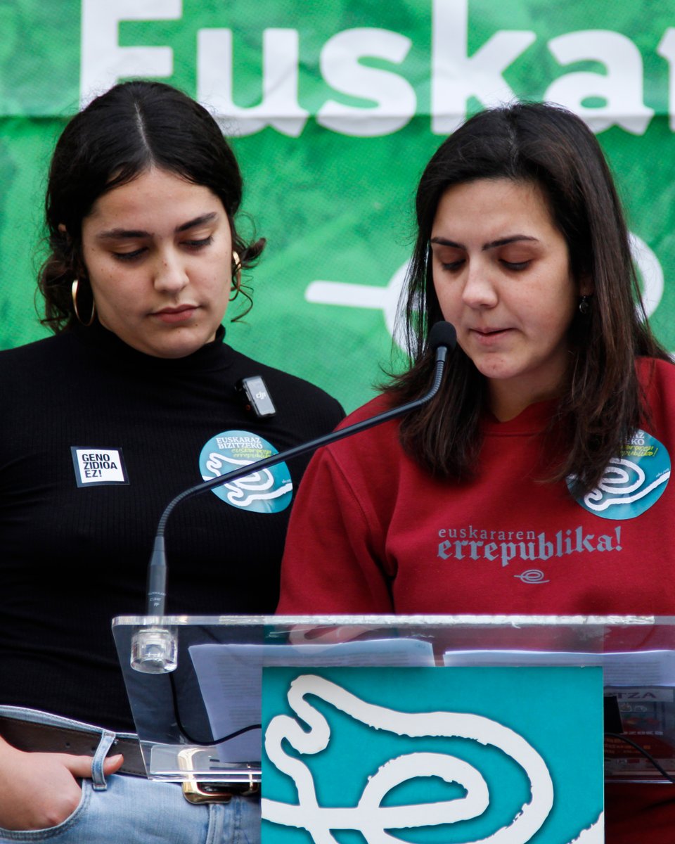 Euskal Herrian Euskaraz tweet media