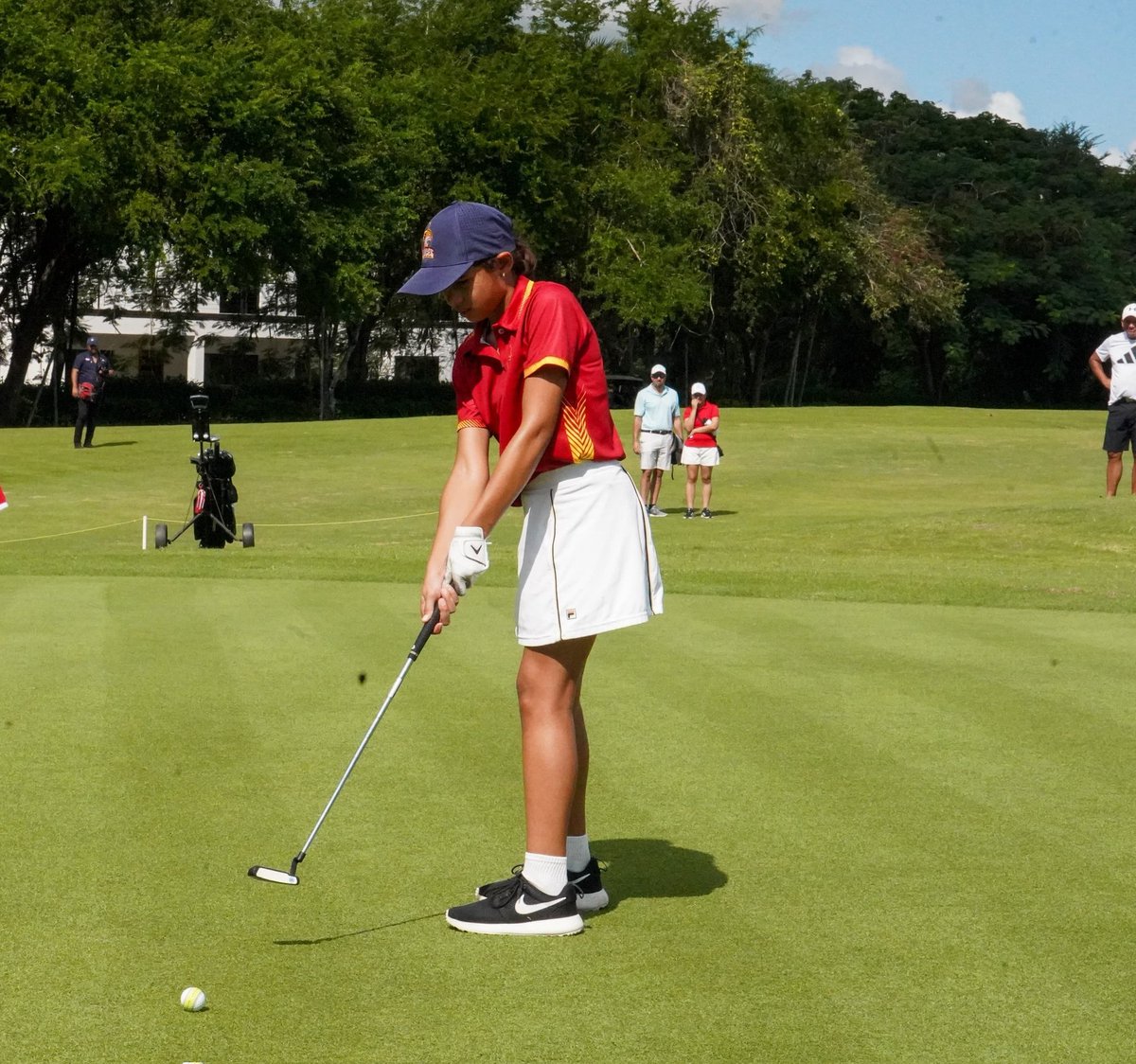 Junto a <a href="/fedogolfrd/">FEDOGOLF</a> iniciamos la 3ra edición del Torneo Intercolegial de Golf, reuniendo a más de 20 centros educativos y más de 100 jóvenes atletas en Guavaberry Golf &amp; Country Club. ⛳📚

Con categorías desde U6 hasta U18, reafirmamos nuestro compromiso con el desarrollo del