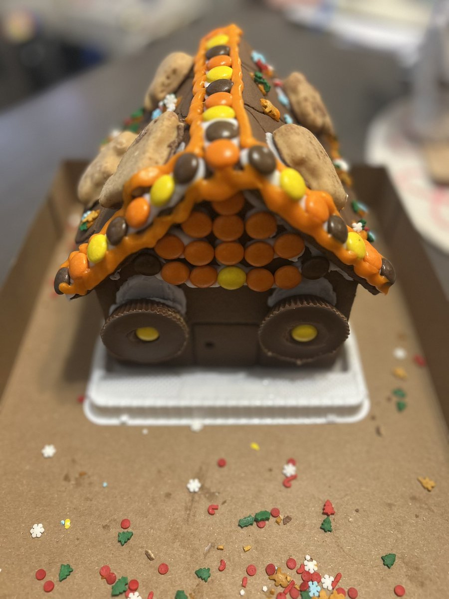 C_Vandrasik's tweet photo. Ashton and I just made gingerbread houses… now we need y’all to decide. 😅🏠✨

Which one wins — Team Carter or Team Ashton?
Vote below! ⬇️

And drop pics of your gingerbread creations too! 🎄🍬

#GingerbreadHouse #HolidayFun #ChristmasVibes #TeamCarter #TeamAshton https://t.co/Wcix1wSsEy