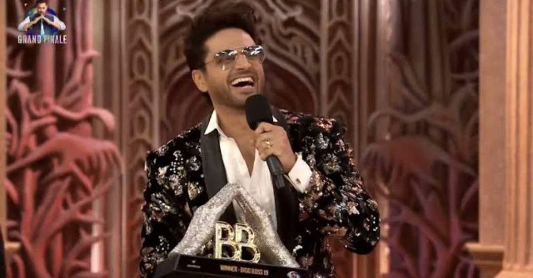 This trophy isn’t just for Gaurav, it’s for his fans, it’s for Akansha, it’s for Mridul, it’s to show the power of ITV stars, it’s a trophy of dignity, and it’s here to shatter the ego of those who underestimated him. 💥❤️

LOVE YOU GUYS JISNE SUPPORT KIYA THA. 🥳

•