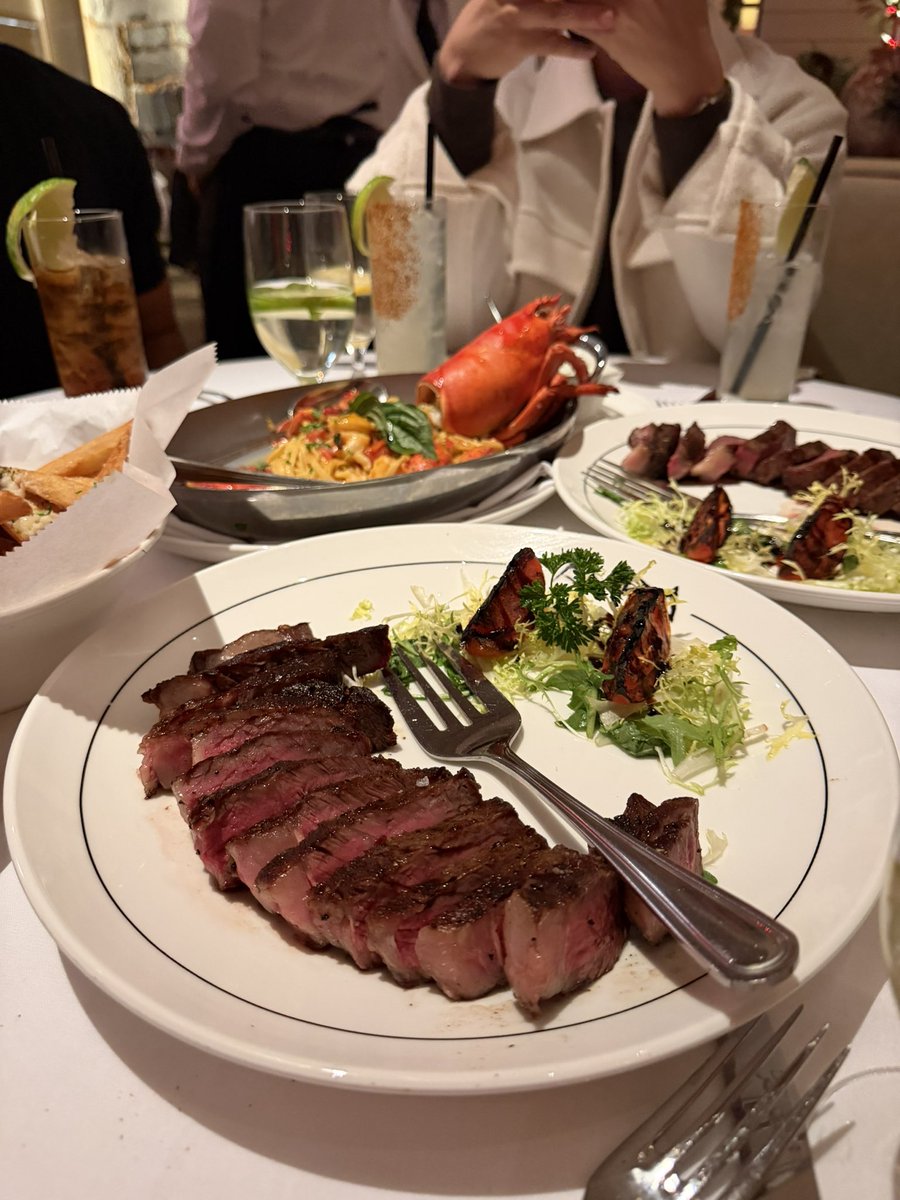 ELGringóPatron tweet media