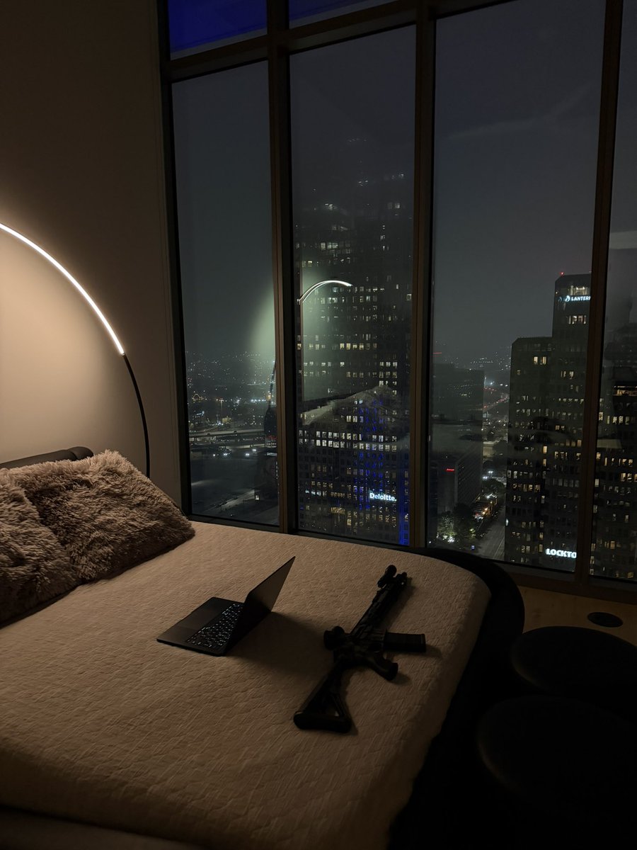 ELGringóPatron tweet media