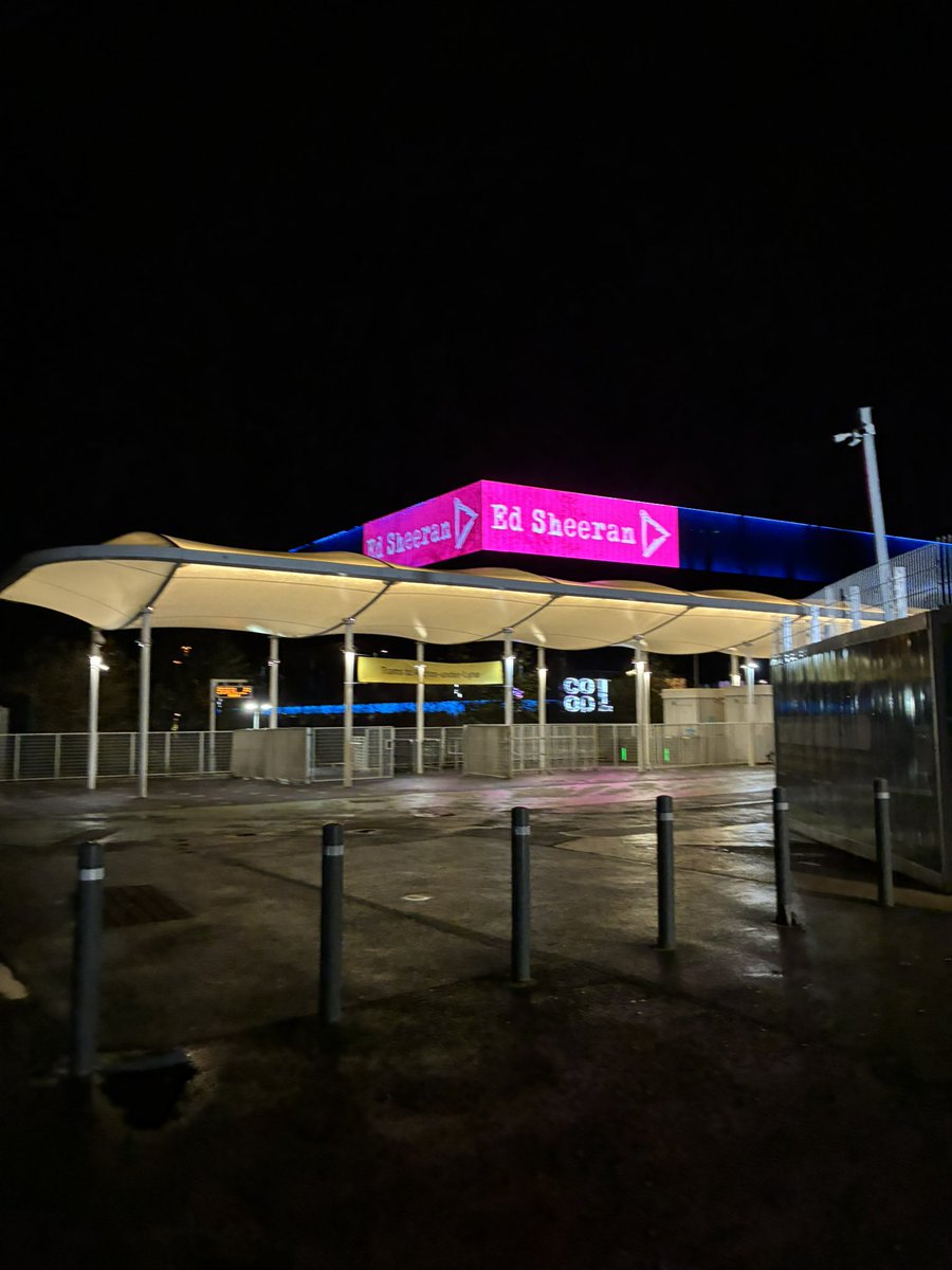 andyymcfc's tweet image. I’m by the Etihad but funnily enough it’s not to watch City…