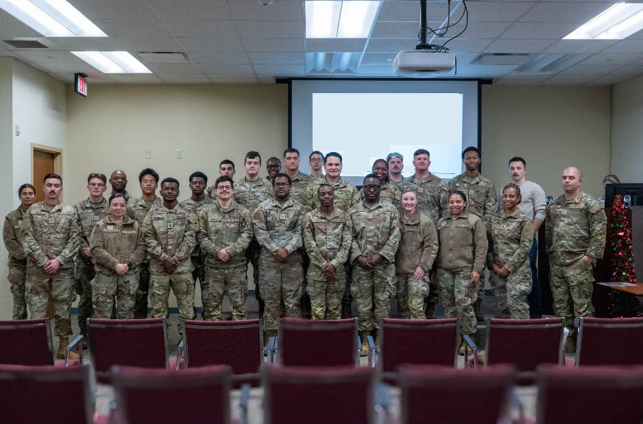 403rdWing's tweet photo. Welcome to the 403rd Wing family!
Our newest Airmen joined us for the Newcomers Brief to learn about the mission, the people, and the support behind our Wing.โ
#MissionReady #WingOfChoice #CitizenAirmen https://t.co/lZBsoTYKNk