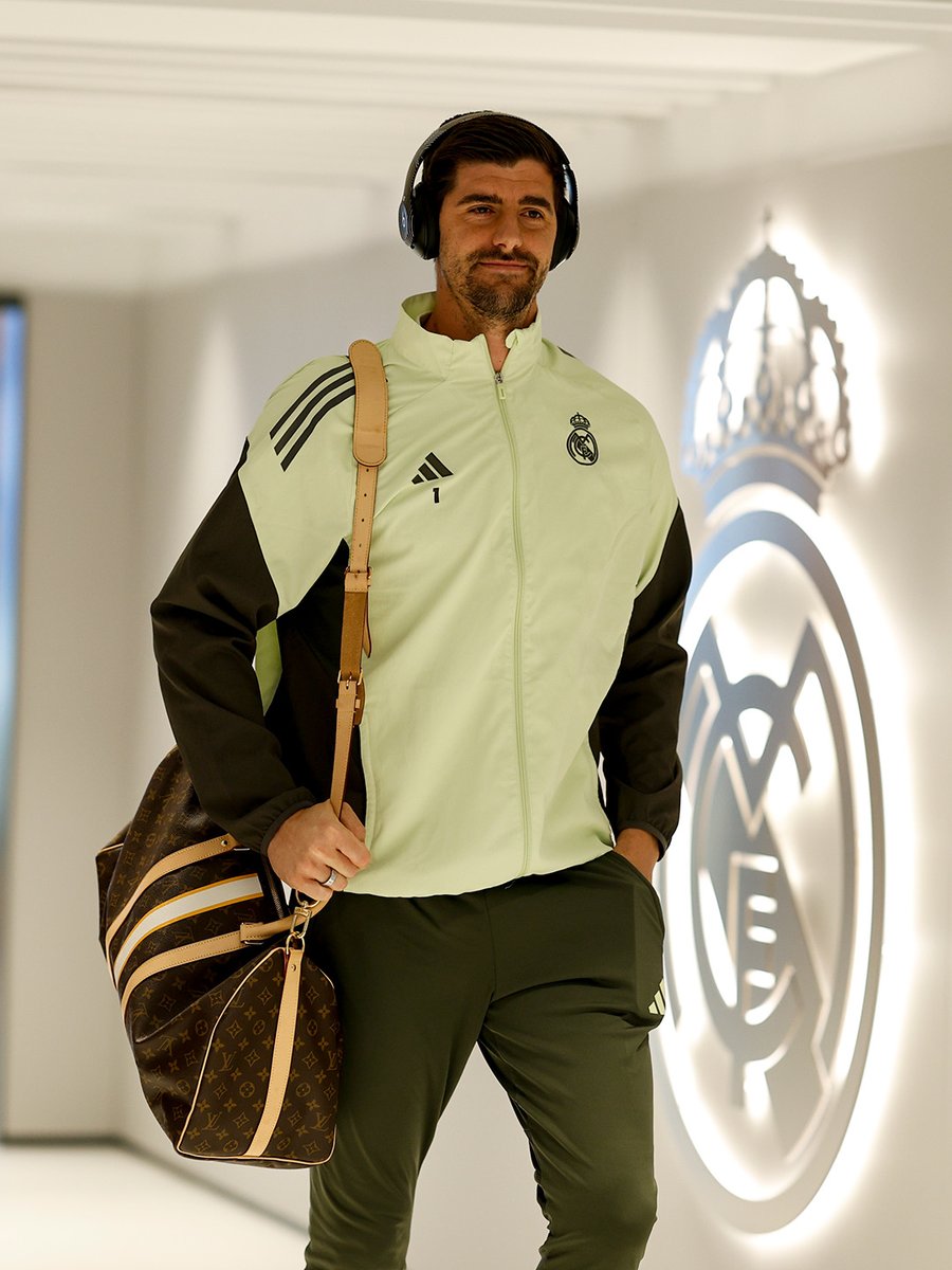 レアル・マドリード 👋 @thibautcourtois 👋 @10ardaguler