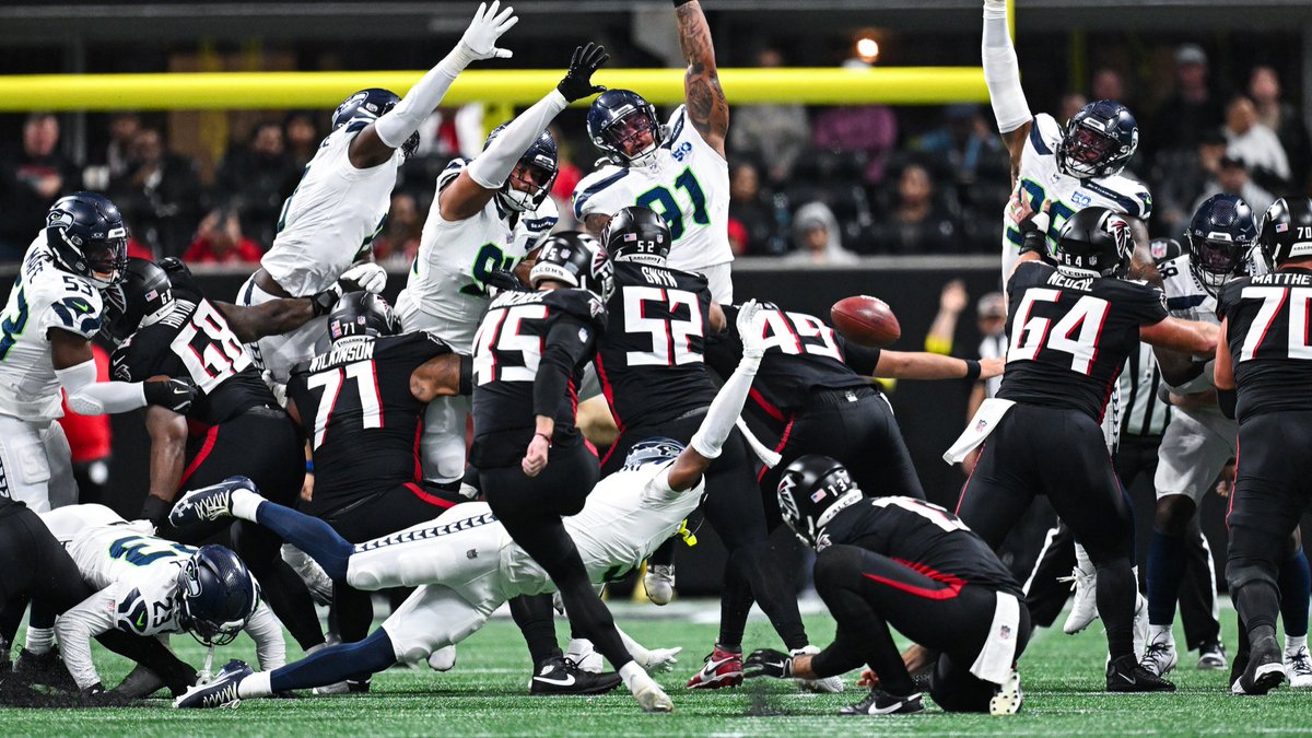 Seahawks's tweet photo. We see you, rook. 

1️⃣ REPOST = 1️⃣ VOTE 

#ProBowlVote + @Eman7Nick https://t.co/FYujEPIBlc