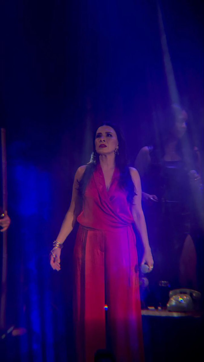 DalilahPolanco's tweet photo. Muchas gracias @KikaEdgar por esta invitación tan linda. Qué joya compartir escenario de nuevo con #LorenadelaGarza y @MusicReyna. 
Siempre es un abrazo al alma reencontrarnos. ✨💜

📸 @imnotd4rling 

#ChingazoDeBesos 💜 #ChingazoDeAmor https://t.co/4LNO21MEux