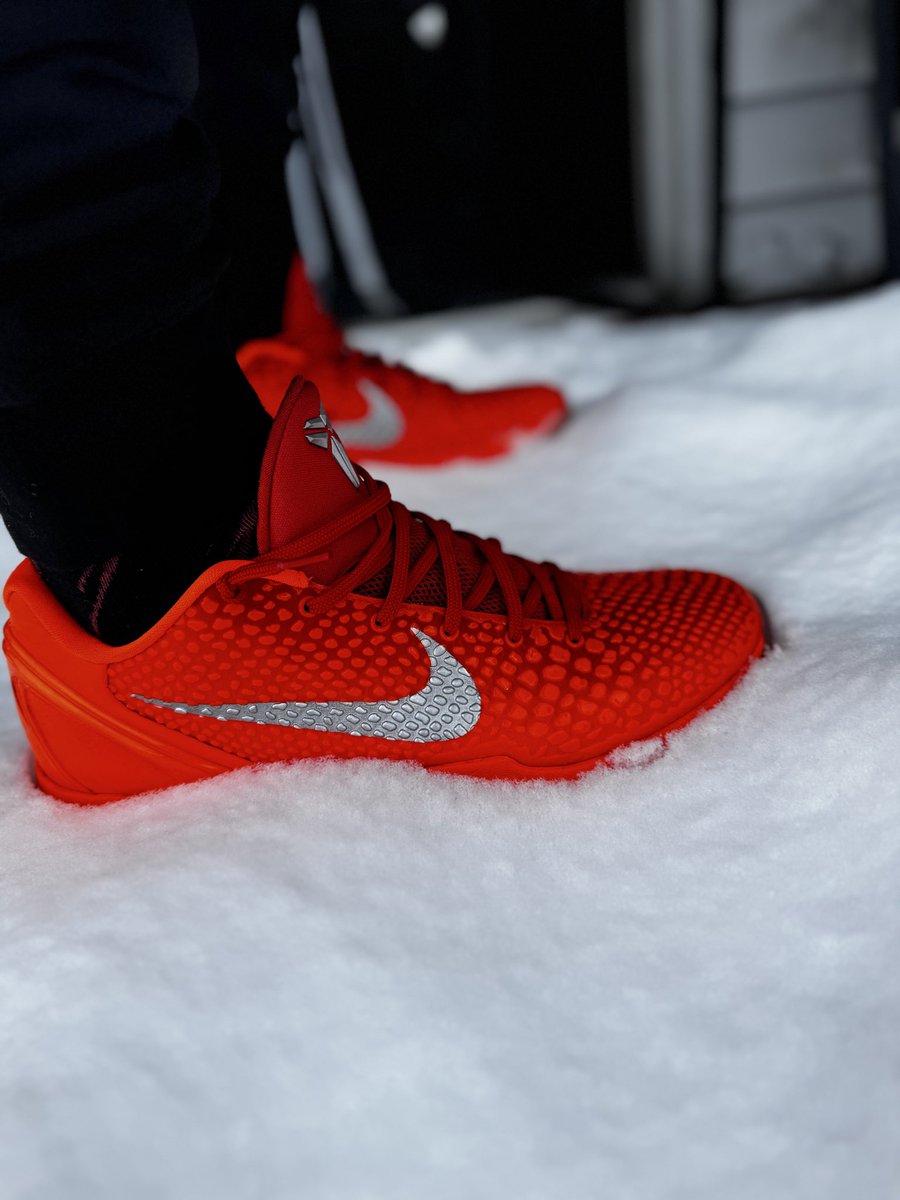 GreenGoblin734's tweet photo. Day 7 of #31DaysofMamba Nike Zoom Kobe 6 Protro “Total Orange / WNBA” #Nike #Kobe #SNKRS  #Kotd #MambaForever #mambamentality #YearOfTheMamba #yoursneakersaredope #yourshosaredope #SNKRSKickcheck #HappyHolidays #Christmas2025 #HappyNewYear2026 https://t.co/JKBhXdZU2v