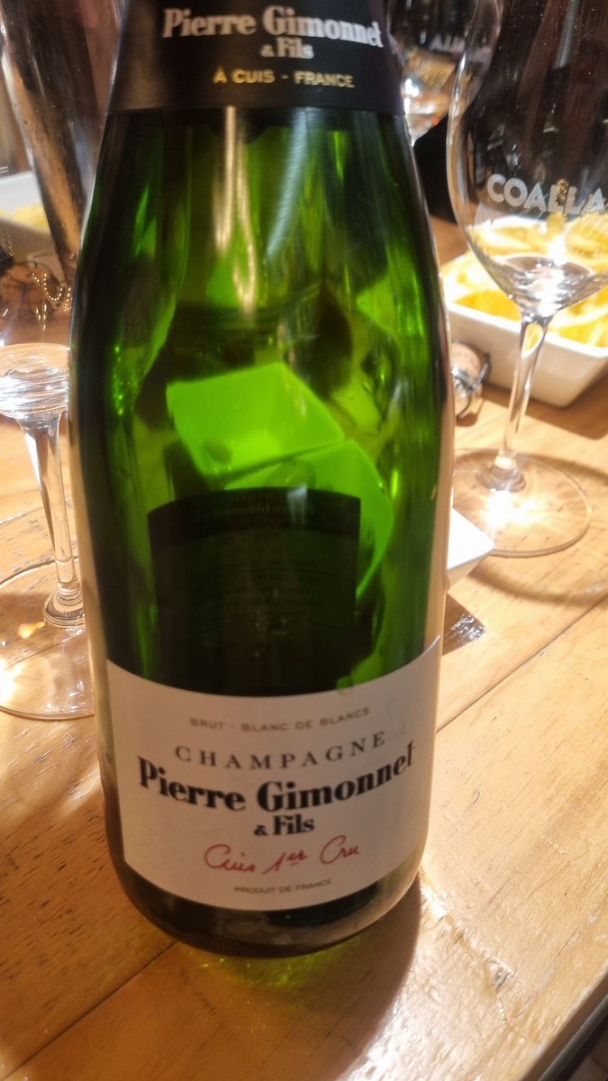 Cuando sales con amiguis <a href="/CoallaGourmet/">Coalla</a> 😇🤣🤣