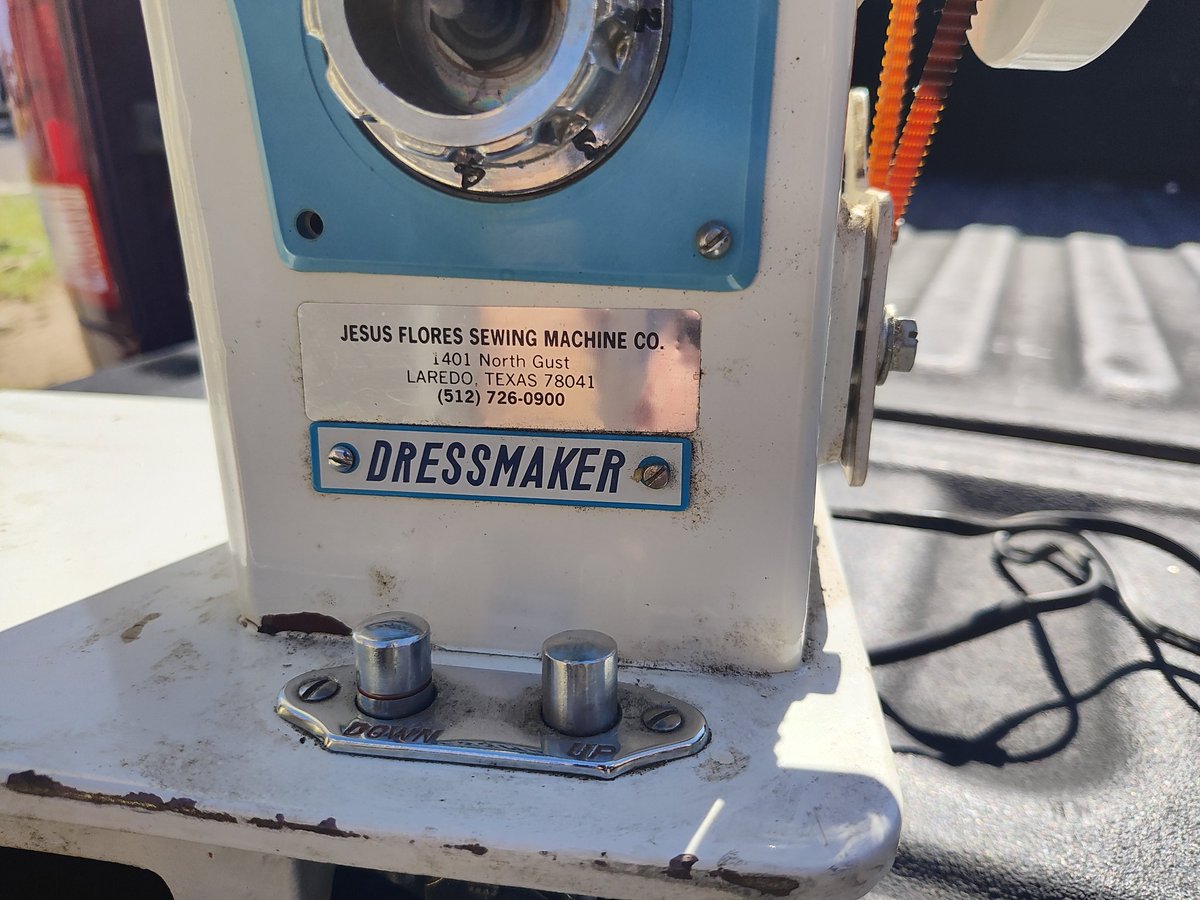 De Laredo tweet media