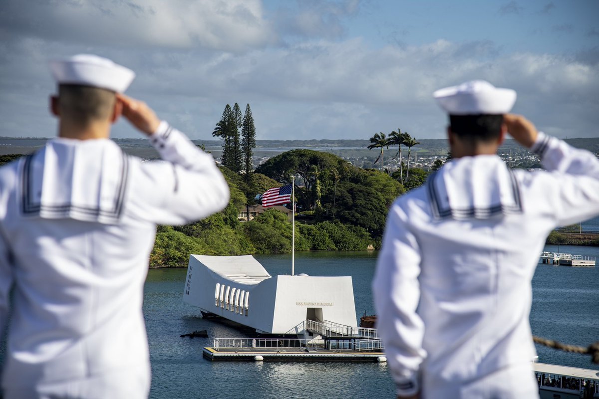 USSArizona's tweet image. We would like to once again thank each and every one of you that followed along today. In doing so, you have honored not only the officers and men of USS Arizona, but all those at Pearl Harbor and on O‘ahu on that fateful day in 1941. Mahalo and aloha from Pearl Harbor, Hawai‘i.…