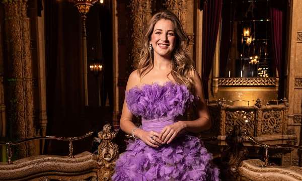 Hit Broadway musical ANASTASIA's Adelaide season announced dlvr.it/TPhFVK #News