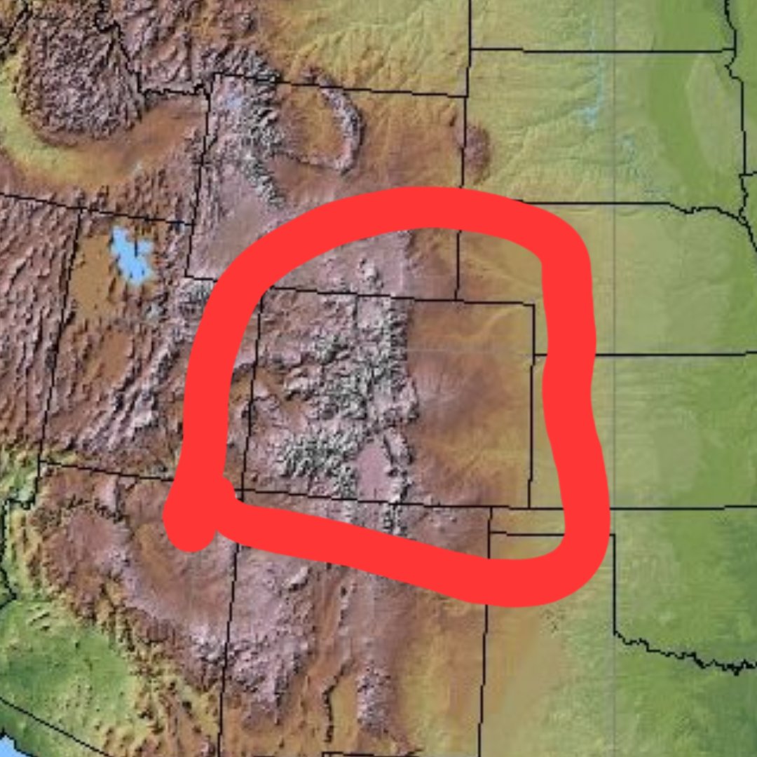 IMixaDaPizza's tweet photo. @JSMilbank Genuine question: is half of this state just genuinely uninhabitable? Or do we got some mountain people up there? https://t.co/wLJPZPFhpt