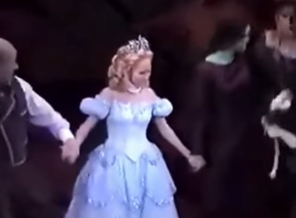 Close enough, welcome back drugged up Kristin Chenoweth in a neck brace from the 2003 out of town tryout of Wicked