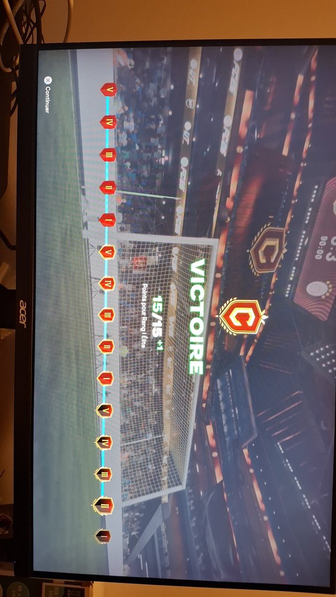 aurel916's tweet image. 👀