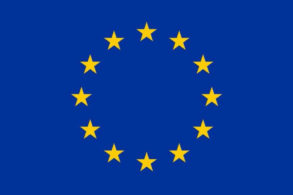 Make Twitter blue again.

Jestem dumna, że jestem Polką i mieszkam w Polsce.
Lubię być w Unii Europejskiej.