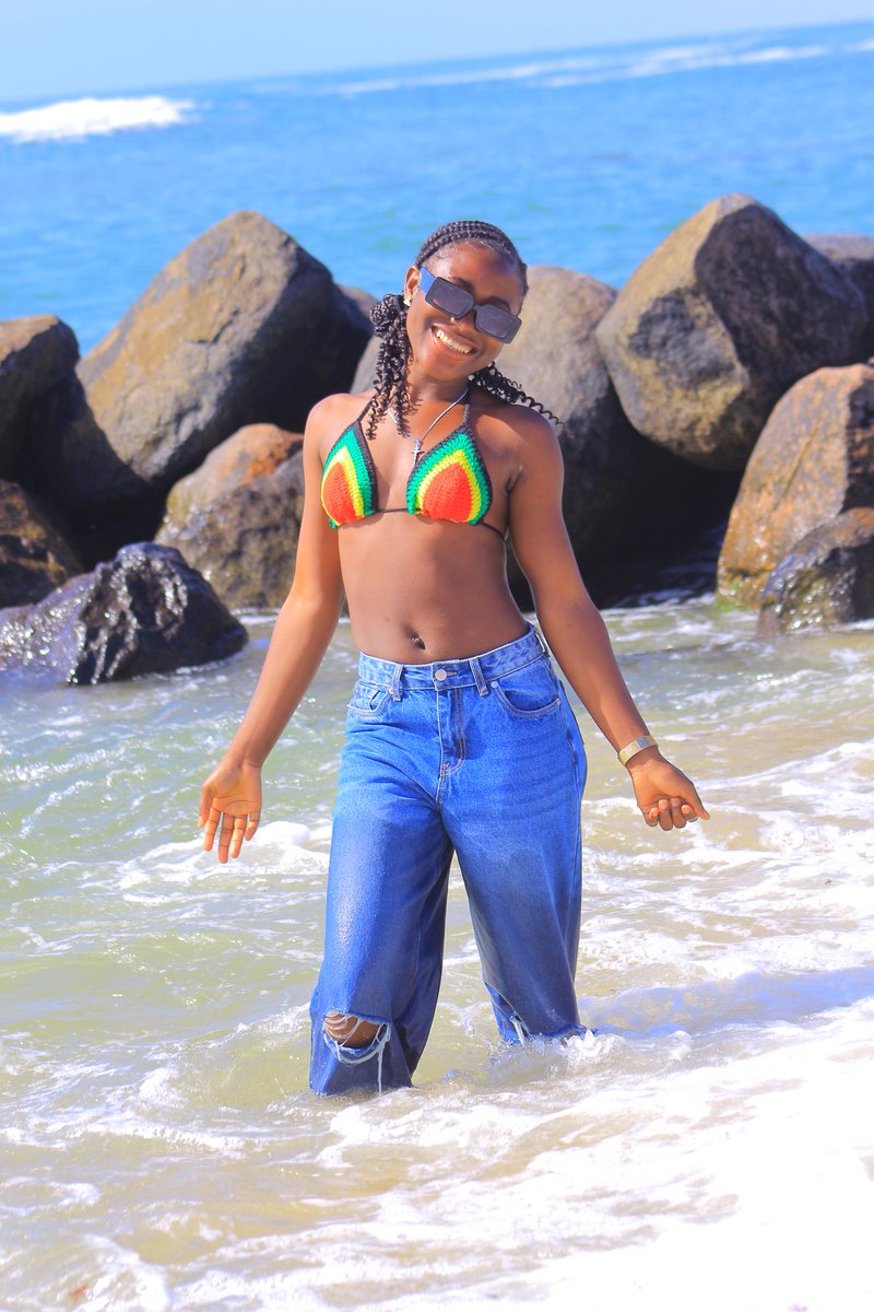 NelengeMaria's tweet photo. It's just N$400 okuya komafuta😜😁#beachday 😎 https://t.co/SDi4hXvm88