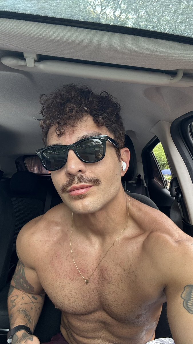 um negroni pfvr tweet media