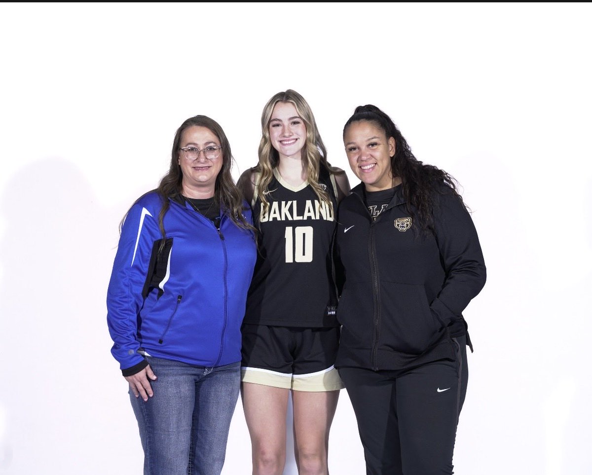 I had a great time visiting <a href="/OaklandWBBall/">Oakland Women's Basketball</a>!! Thank you <a href="/Coach_Newell1/">Keisha Newell</a>, <a href="/Coach_hill7/">Jon Hill</a>, <a href="/CoachMissaA/">Coach Missa Anderson</a> and the staff for an amazing visit! 

<a href="/WVThunderS4017U/">West Virginia Thunder S40/P24 16U & 17U (Perry)</a> <a href="/CoachTJPerry/">T.J. Perry</a> 
<a href="/CHS_LPBB/">Lady Pirate Basketball</a>