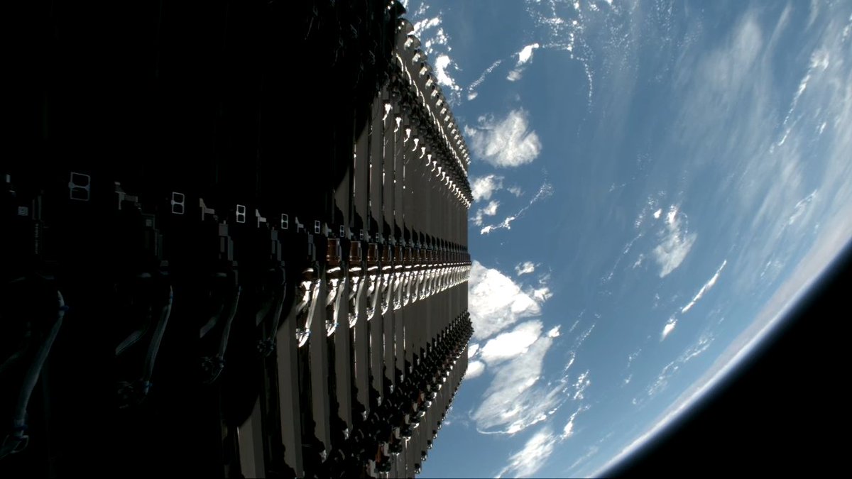 SpaceX's tweet image. 