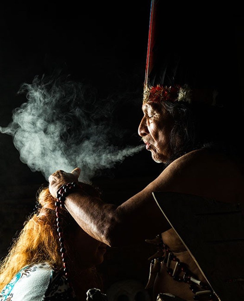 The Night the Tobacco Spoke Its True Name
A Story-Teaching for the Newly Awakened (Nicotiana Rustica)
Long before maps had names, in the time when the Grandfathers still walked the red earth and the Grandmothers still sang the rivers into their beds, there was a young woman of