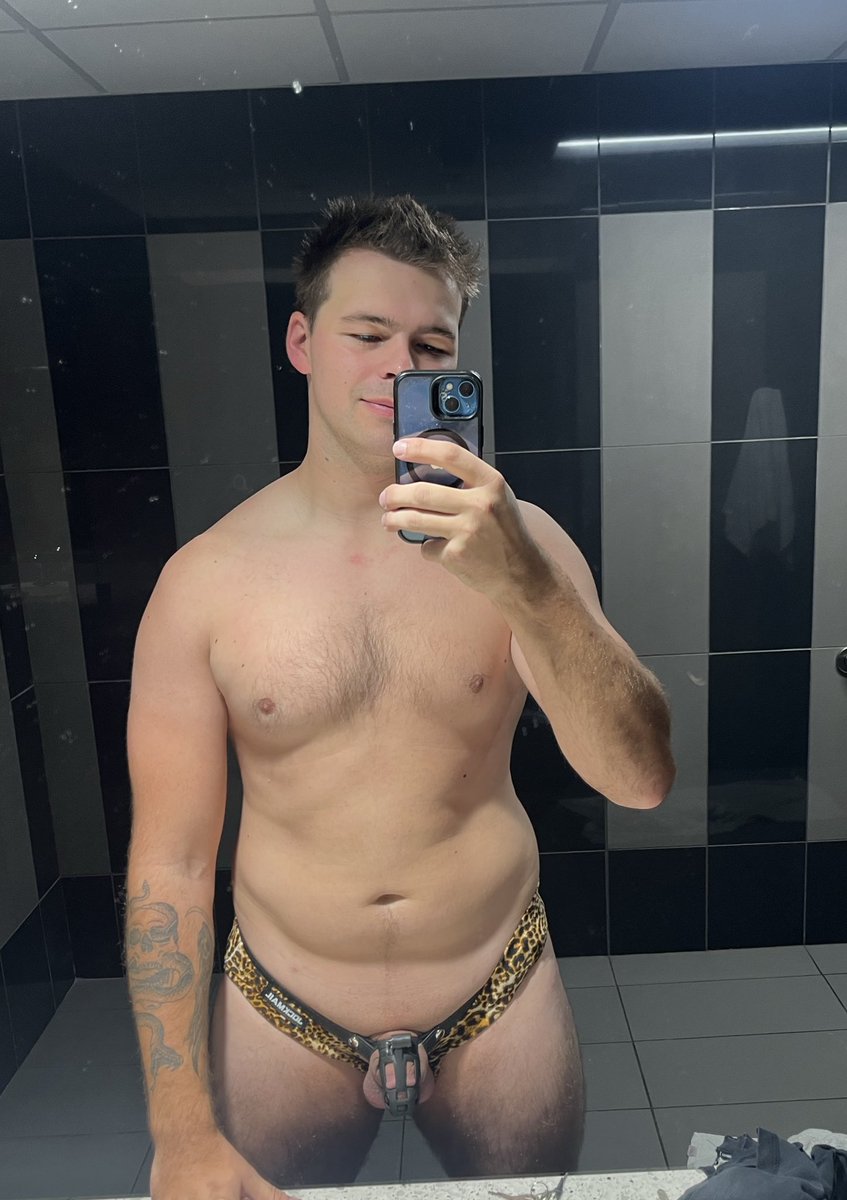 jjbrad's tweet photo. So much more comfortable than last one! https://t.co/EXl7PJzI6A