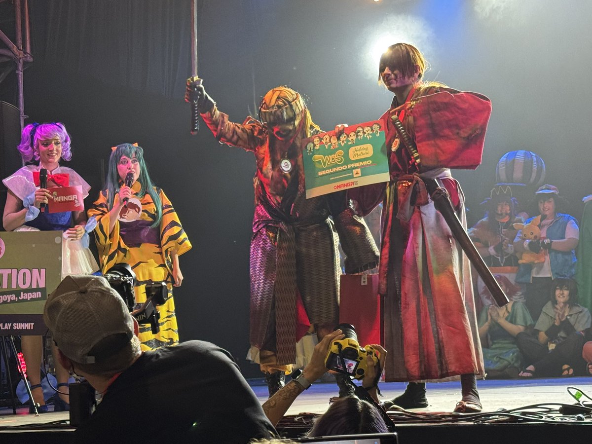 EsCosplay tweet media