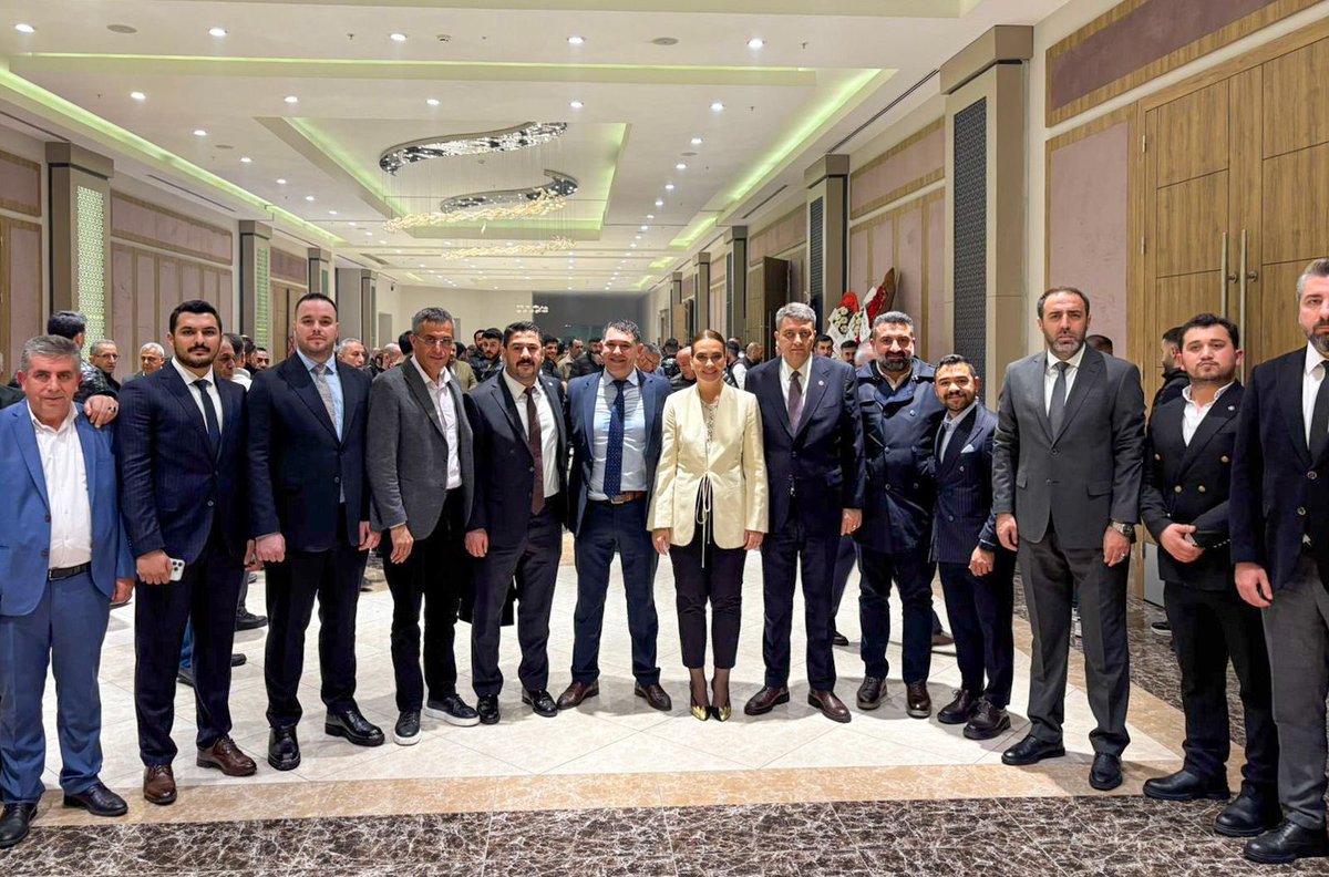 OguzhanHasar's tweet photo. Dava ve mücadele arkadaşım, değerli ağabeyim Cemal Doğan’ın kıymetli evladı Osman kardeşim ve Esra kızımızın düğün merasimine katılarak mutluluklarına ortak olduk. 

Genç kardeşlerime bir ömür boyu sağlık, huzur ve mutluluk diliyorum. Rabbim yuvalarını bahtiyar eylesin, ömür boyu mutlu ve mesut etsin inşallah.