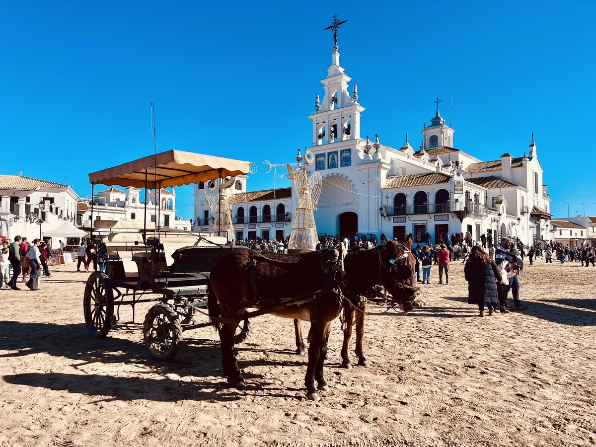 Mi primera vez en El Rocío.

Sé que no descubro nada, pero este lugar y su ambiente son únicos.