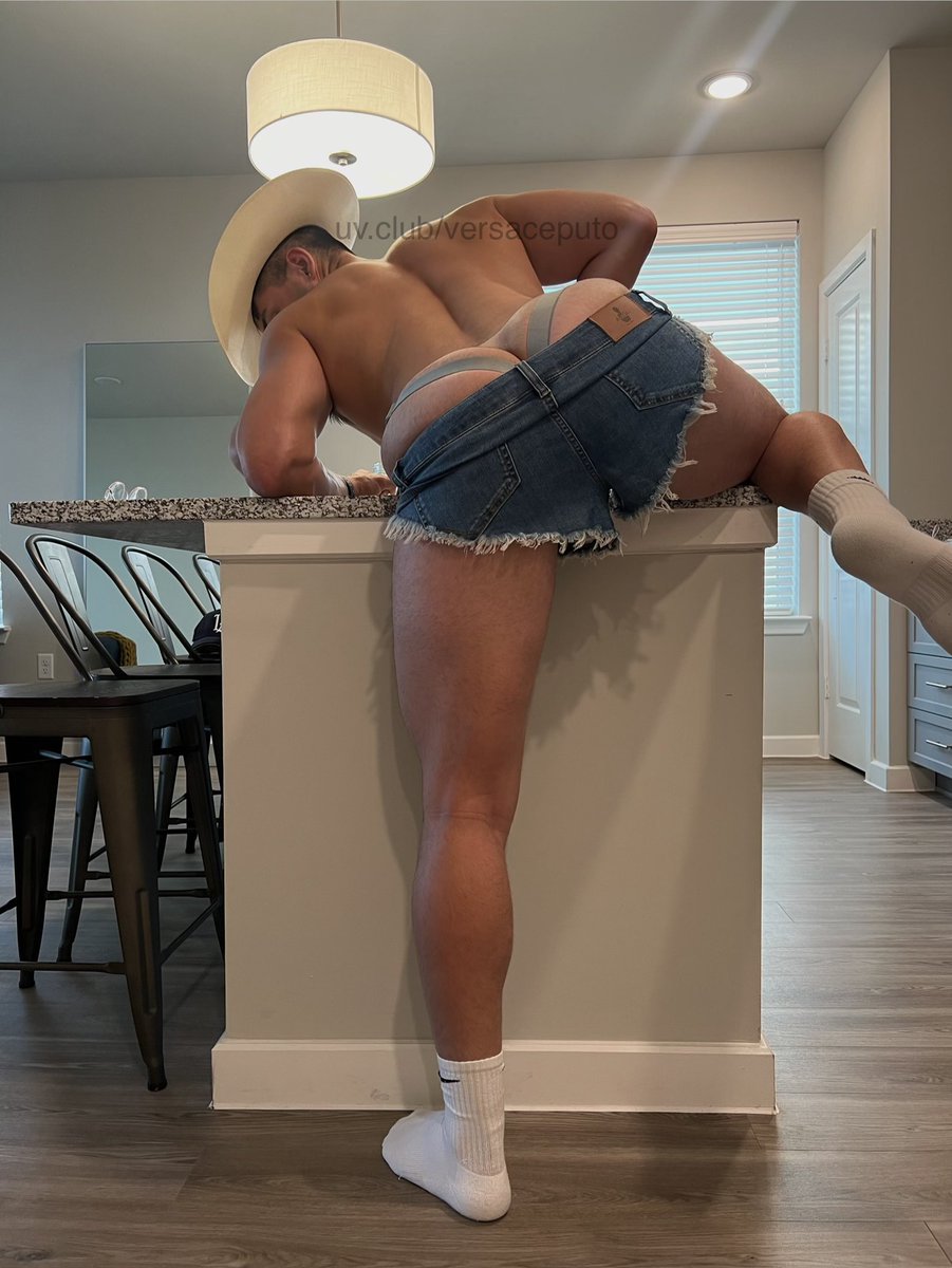 versxcexx's tweet photo. Texas boys 🤠 https://t.co/3sz9DzpEq3