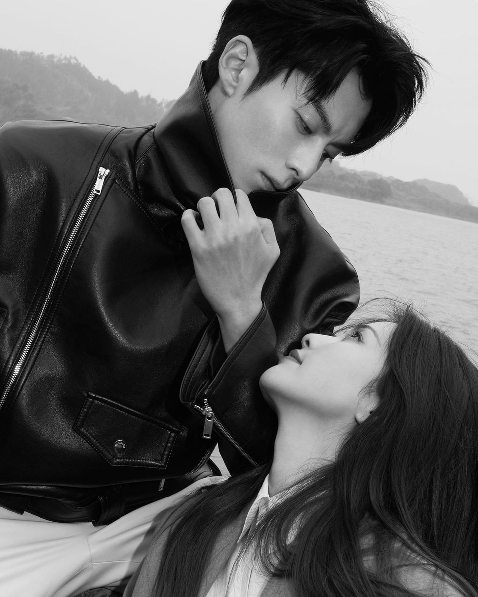 RukaHelios's tweet photo. I wanna see them together again and again... Their chemistry is soooo insane! 🔥🔥🔥
#BaiLu and #DylanWang ❤️‍🔥 https://t.co/VkUh0GKgmN