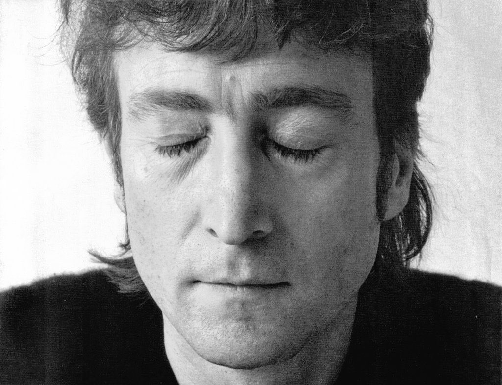 Remembering John Lennon today 

45th years ago he left us and started a new discovery across the Universe, his voice and messages never leaving our hearts

John, we think about you everyday, hoping you’re resting in the kind of peace you once imagined. We love you 🤍