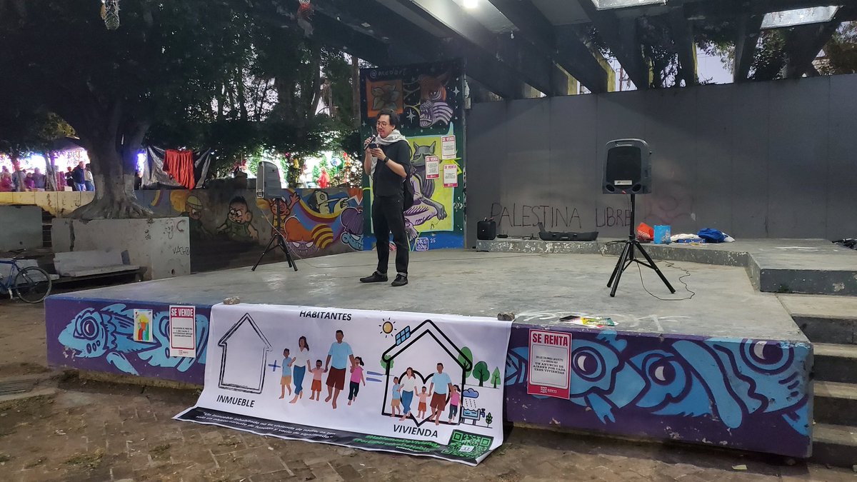 Empezos la presentación de la <a href="/renvi_mx/">Red Nacional por la Vivienda</a> en el parque El Regugio en Guadalajara.
#HablemosDeVivienda 
#PorElDerechoDeHabitar 
💚