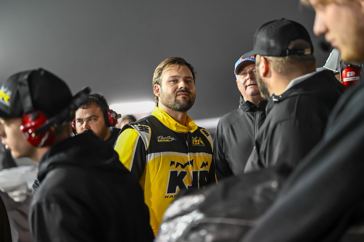 RetteJones30's tweet image. Inclement weather has postponed the 58th running of the #SnowballDerby until Monday, December 8 at 2:00pm ET 

@CaseyRoderick30 - @FordRacing - @PortCityRacecar - #RJR30