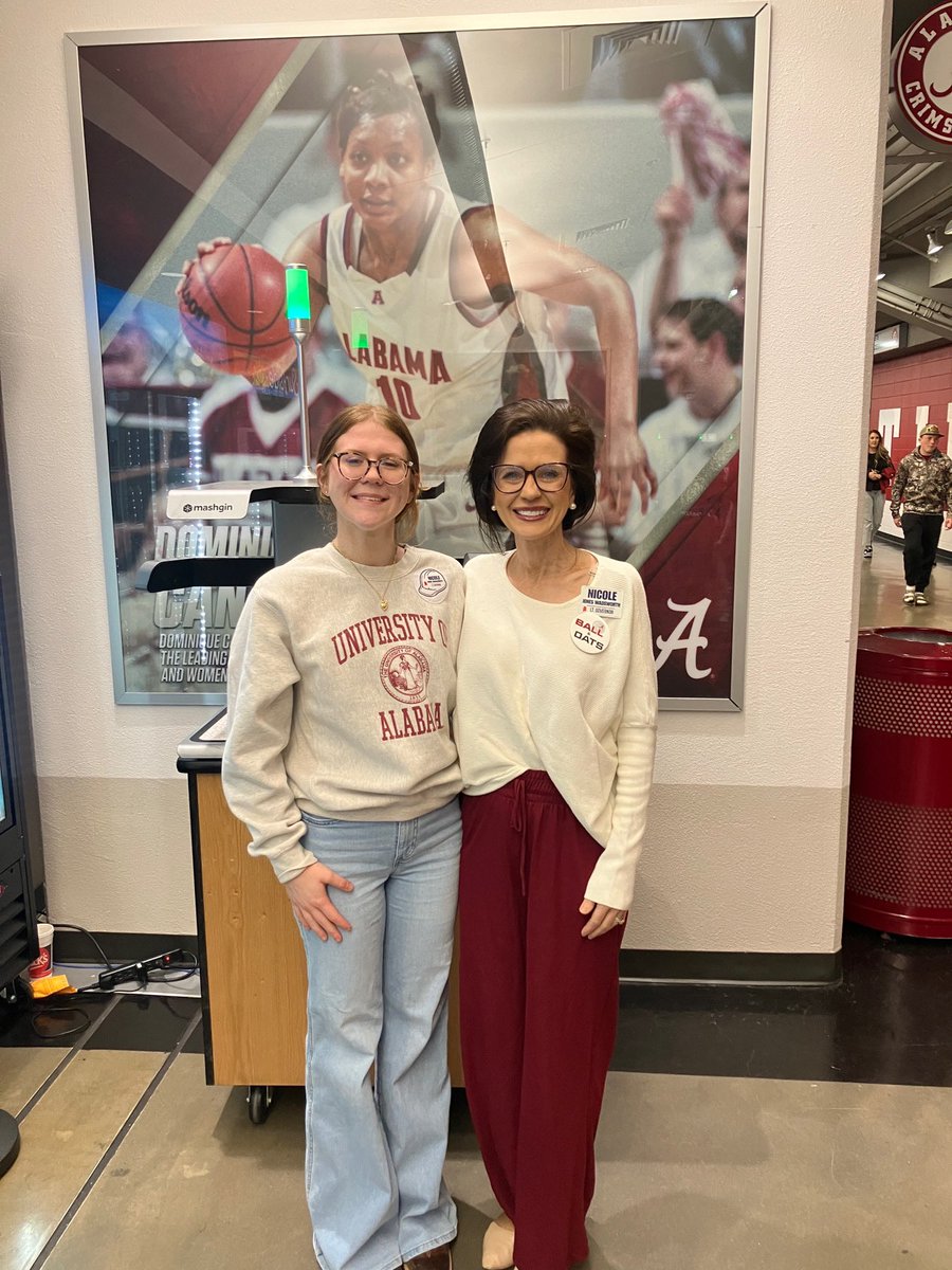 NicoleforAL's tweet photo. A big win for Alabama Men's Basketball today - Roll Tide! #Our67 #TuscaloosaAL #TuscaloosaCounty #ColemanColiseum #RollTide @AlabamaMBB @UA_Athletics https://t.co/llnPV2B60U