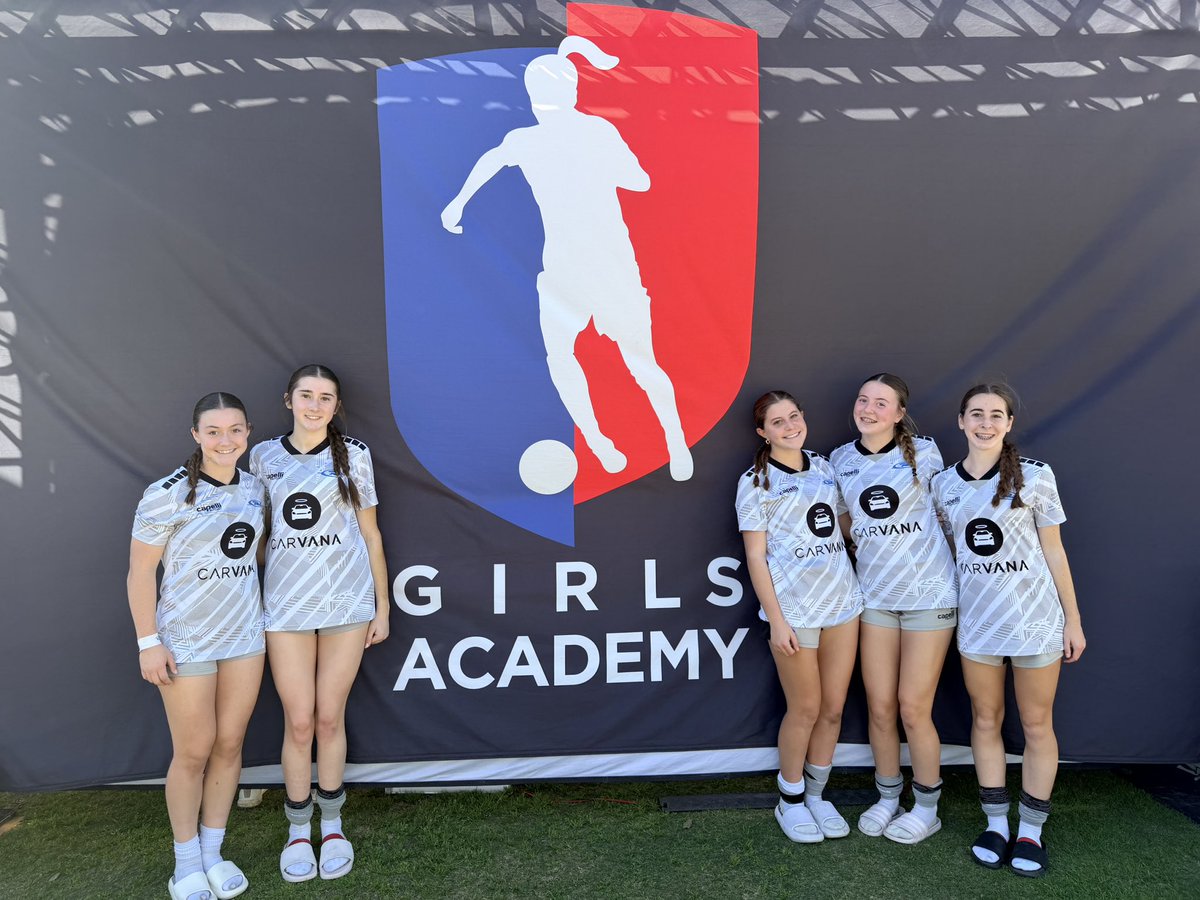 BrookOvermeyer's tweet image. Had a great weekend at the @GAcademyLeague Winter Showcase and played great competition! Ended the weekend 1-1-1. Thank you to all the coaches who took the time to watch us play!

@KSRush10GA @KSRGirlsAcademy @RushSoccer @ImYouthSoccer @imwomenssoccer @Smedley033 @PrepSoccer