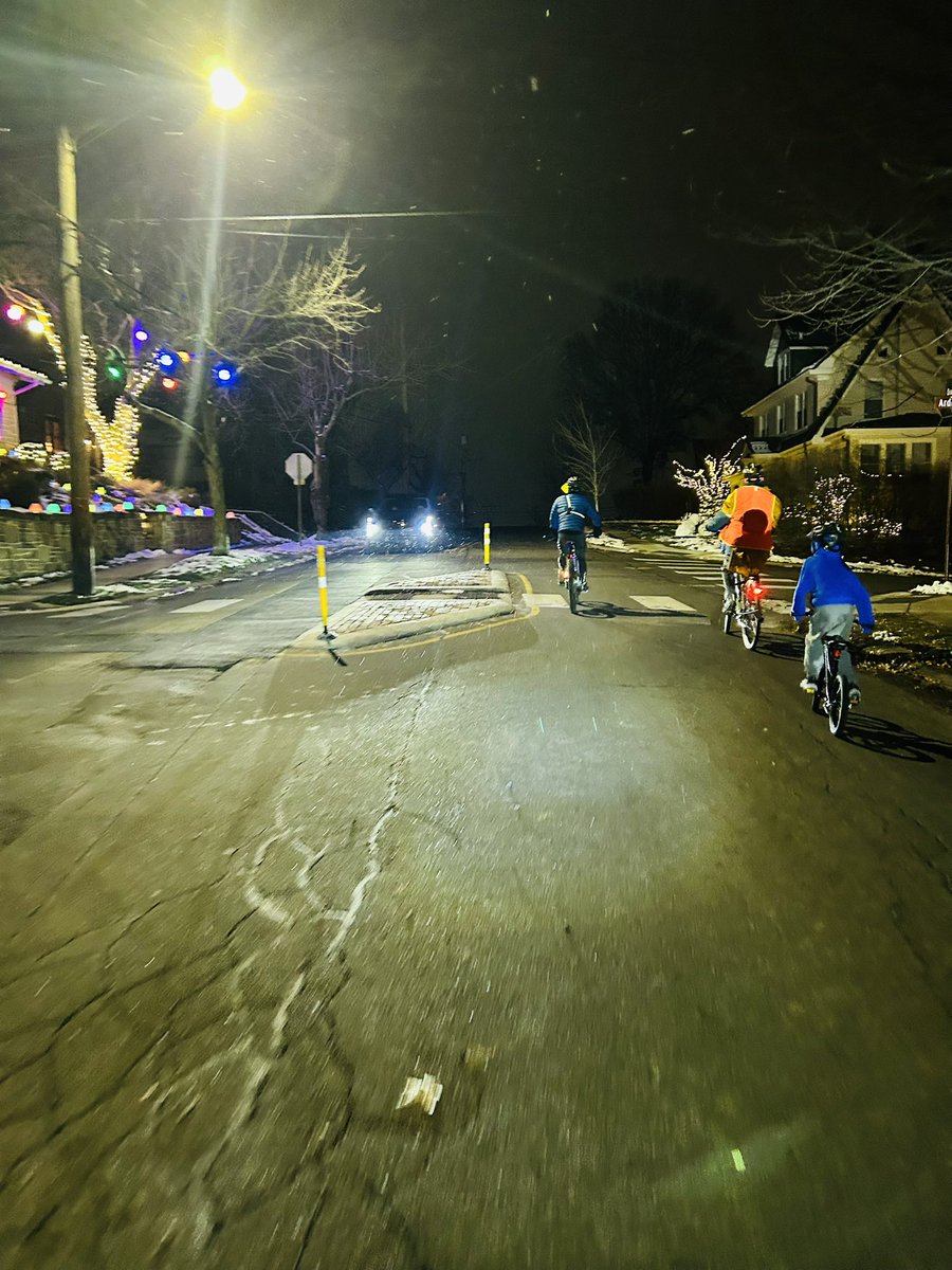 jenforpa's tweet photo. This evening, I joined some brave cyclists from Move Lebo for a holiday bike ride. It was chilly and snowy, but we enjoyed some candy canes and beautiful holiday lights! https://t.co/DPstXlMmrL