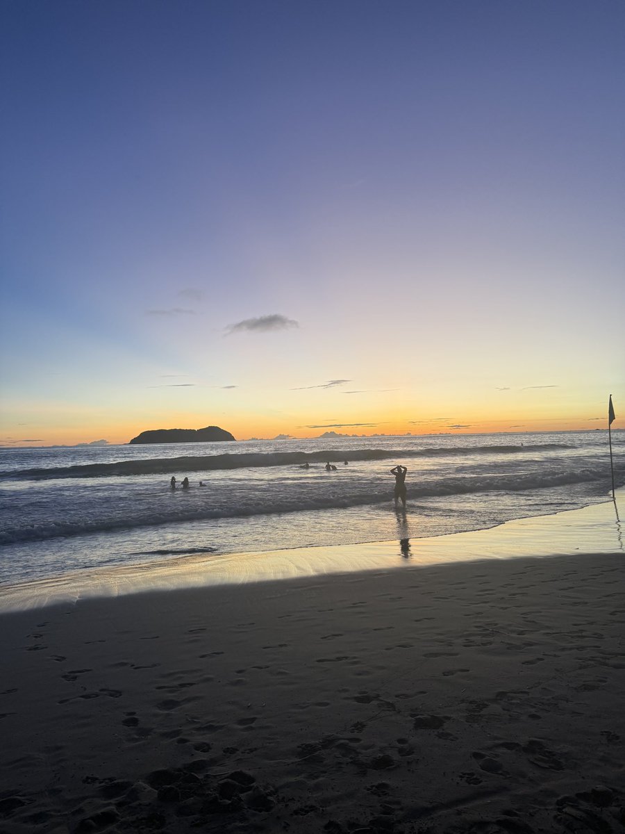 i could be playing bo7 right now