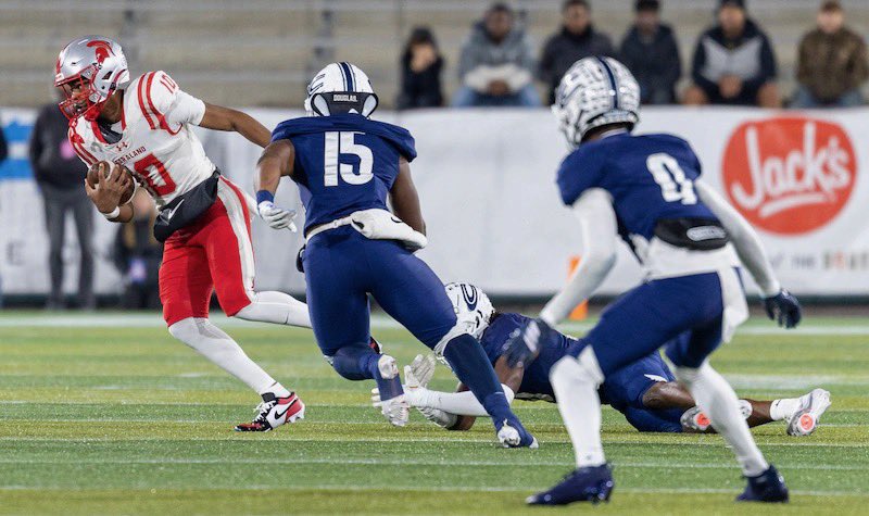 15-0 ✅
State Champs 🏆
Defensive MVP 🥇

#COE