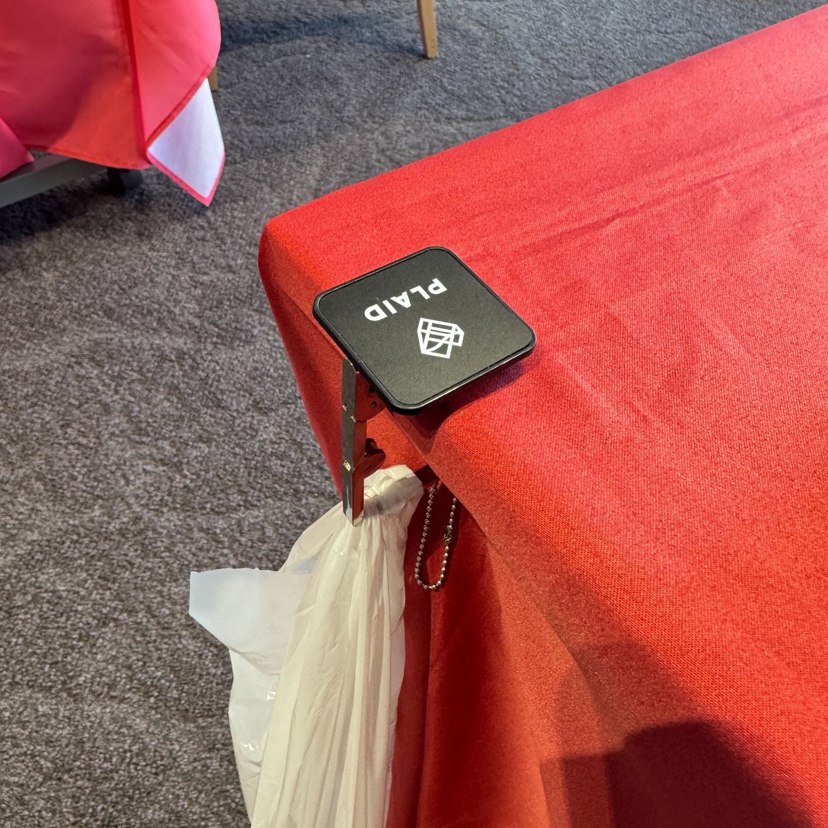 PLAID_Tech's tweet photo. プレイドは、今週末に開催された「アクセシビリティカンファレンス福岡」にスポンサーとして参加しました。
当日はブースにて、調査アンケートやノベルティ配布などを行いました。会場で交流させていただいた皆さん、主催・運営いただいた皆さん、ありがとうございました！
 #fukuoka_a11yconf https://t.co/8AmAloNTIg
